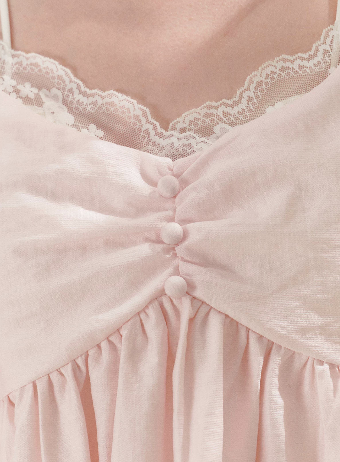 KROCHE French lace "Tencel Acetate" shirt with V-neck, short sleeves, comfortable A-line waist