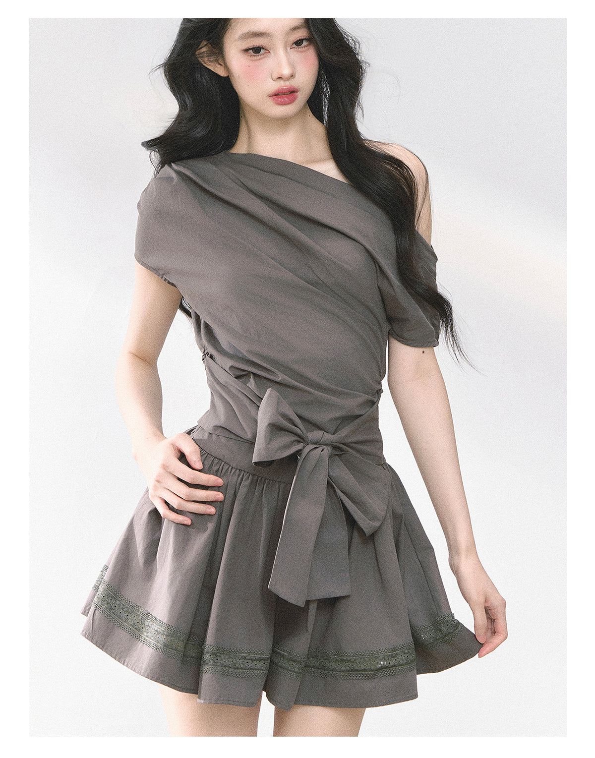 High-end French style off-the-shoulder dress for women in summer, short, fluffy, waist-hugging dress Shaoyeyan