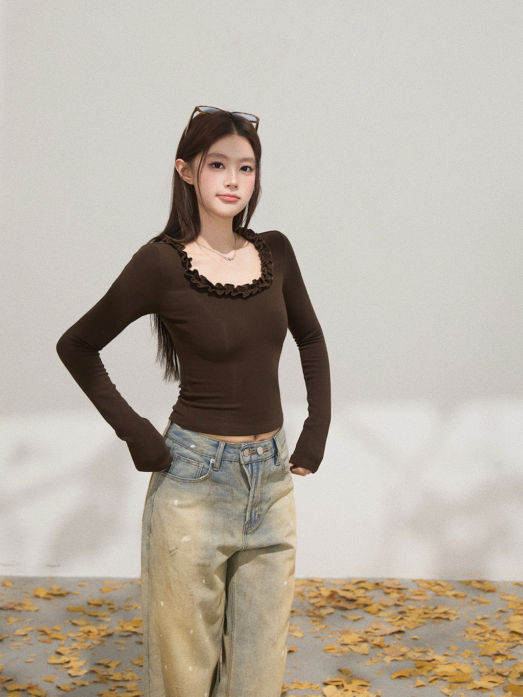 THEROUS Women's T-shirt, slim fit, U-neck, ruffled hem, simple design, comfortable, suitable for autumn (sale)