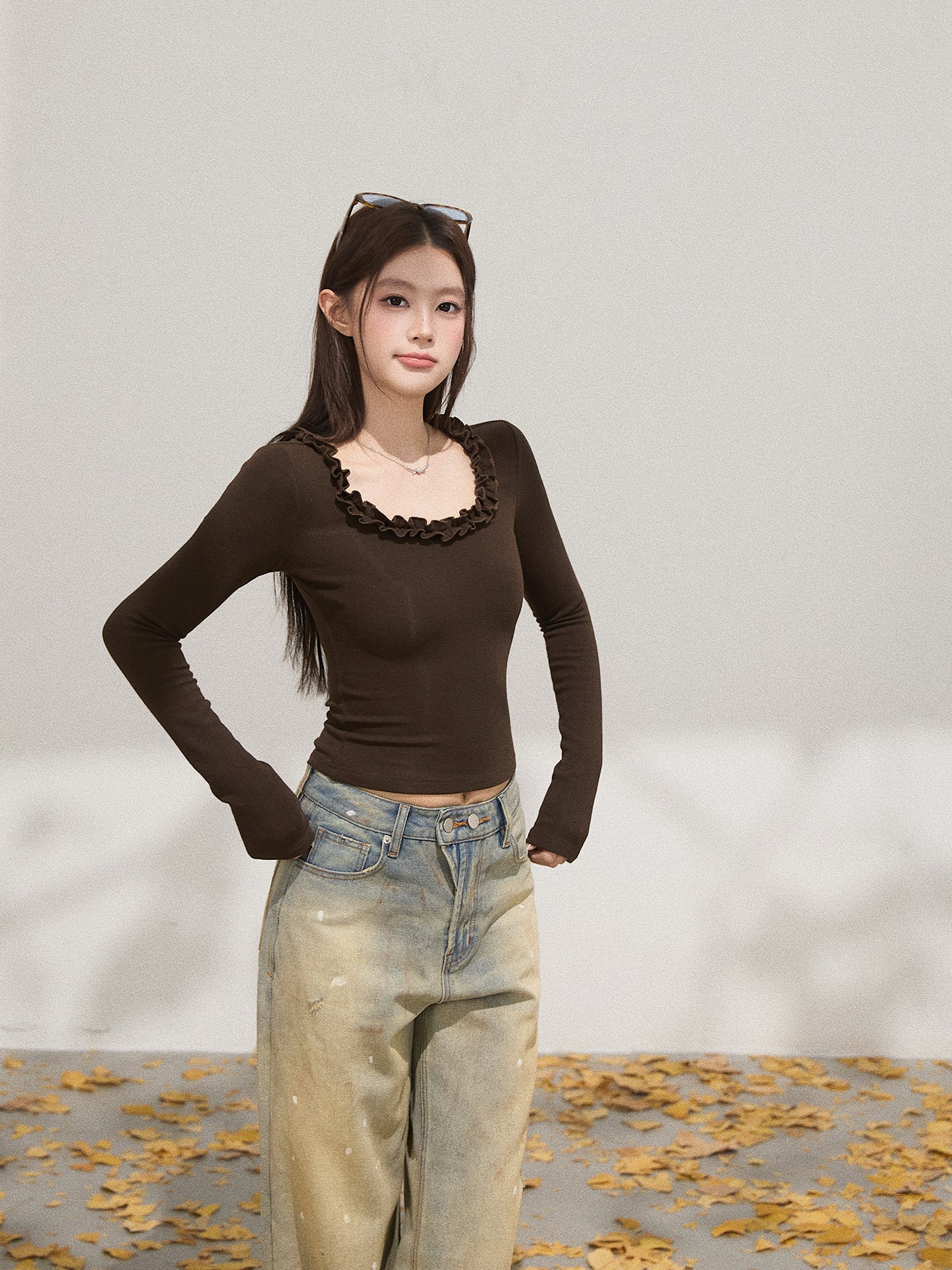 THEROUS Women's T-shirt, slim fit, U-neck, ruffled hem, simple design, comfortable, suitable for autumn (sale)