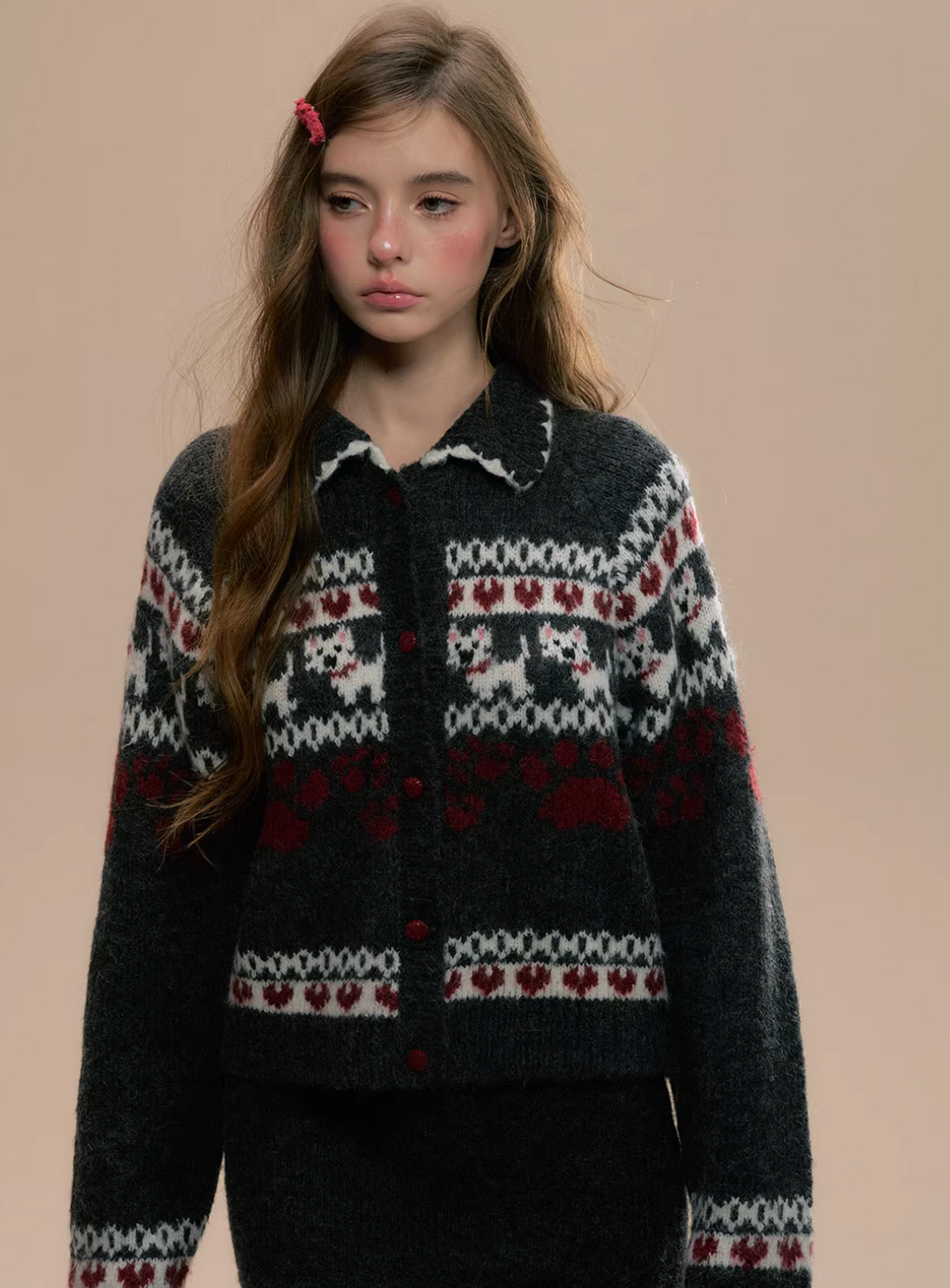 SUNSETPARK "Fair Isle Dog" retro dark gray knitted cardigan and skirt by SunsetPark, suitable for spring.