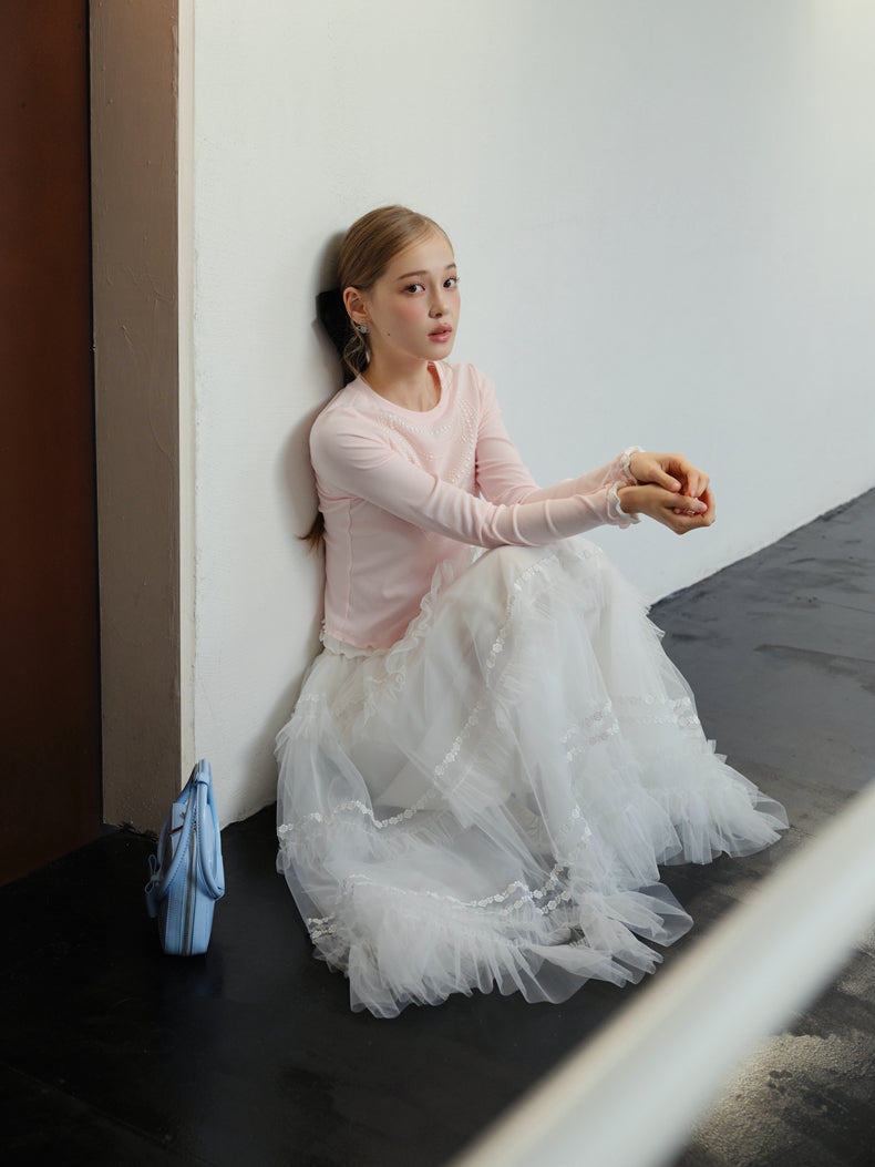 ISISLOVE Unique design, gorgeous white tulle midi skirt, super flowy and layered, perfect for fall.