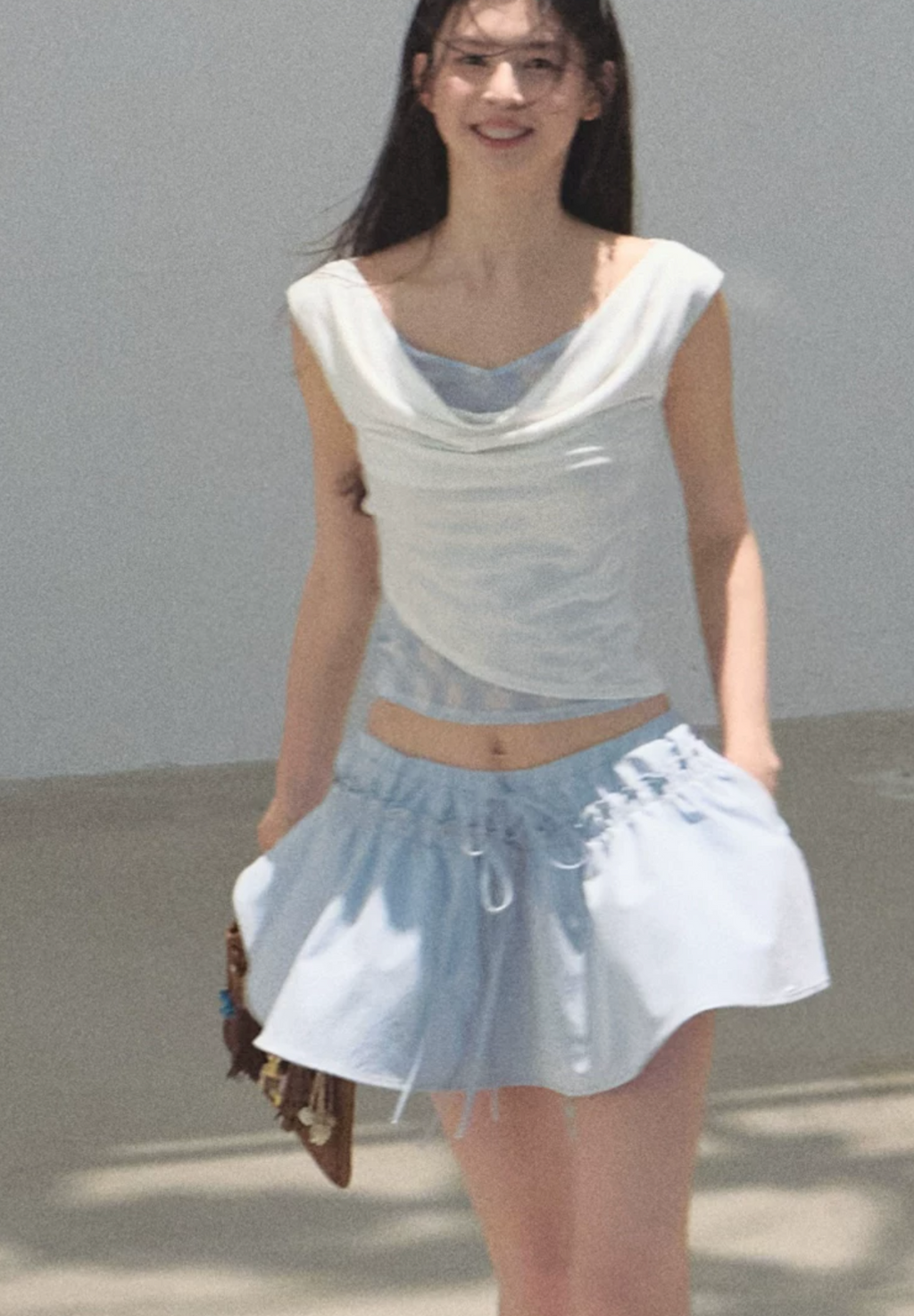 OAKMOO Embroidered plaid two-piece suit, figure-hugging t-shirt with puff collar and multi-piece knitted crop top