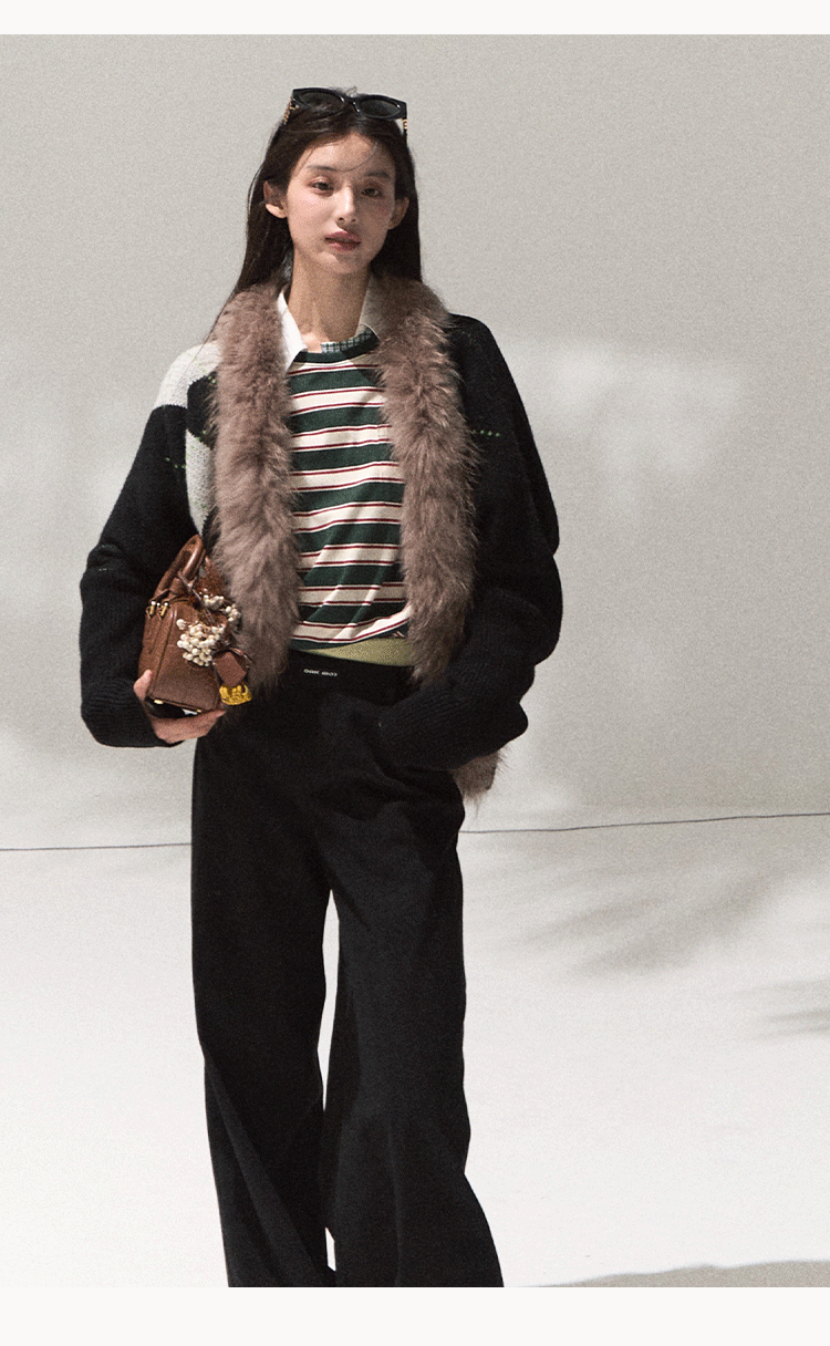 OAKMOO "Tangible Gift" - Women's Loose Cardigan with Raccoon Collar, Thick and Warm Coat.