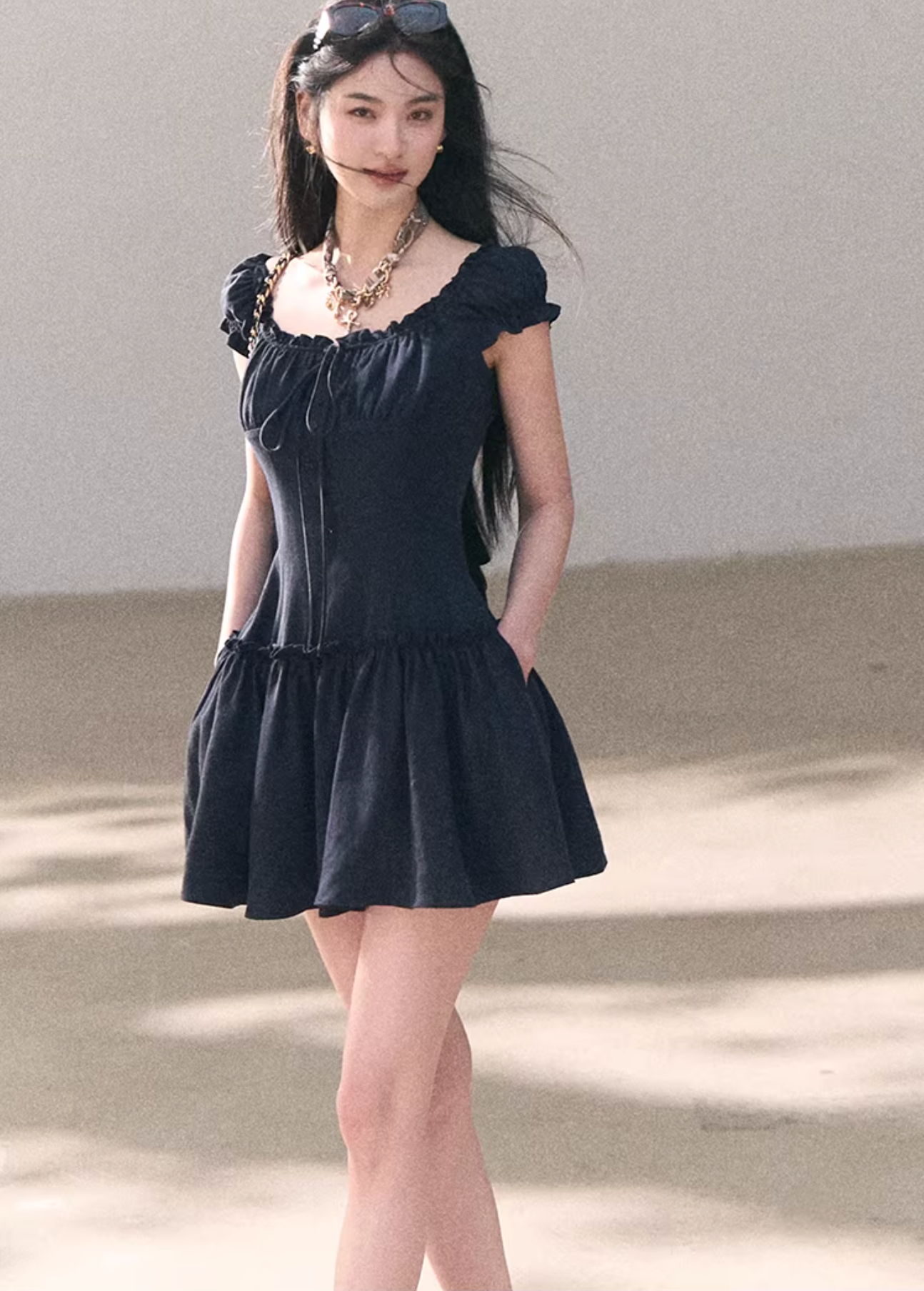 OAKMOO Bodycon off-the-shoulder mini dress made of lyocell linen fabric.