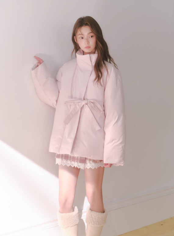 RECIT RECIT women's thick winter short coat with cherry blossom pink bow design, 90% white duck down.