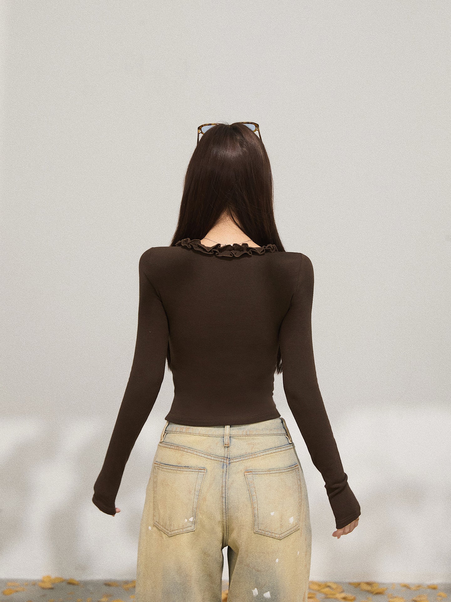 THEROUS Women's T-shirt, slim fit, U-neck, ruffled hem, simple design, comfortable, suitable for autumn (sale)