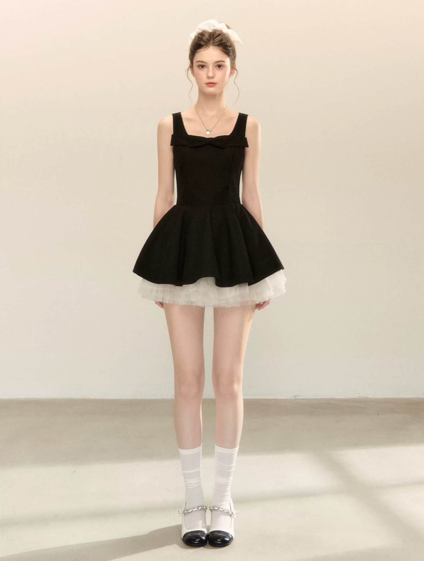 QDQD Rich princess-style strapless dress, high-end design to flatter the waist, new spring/summer arrival, multi-piece mesh skirt.