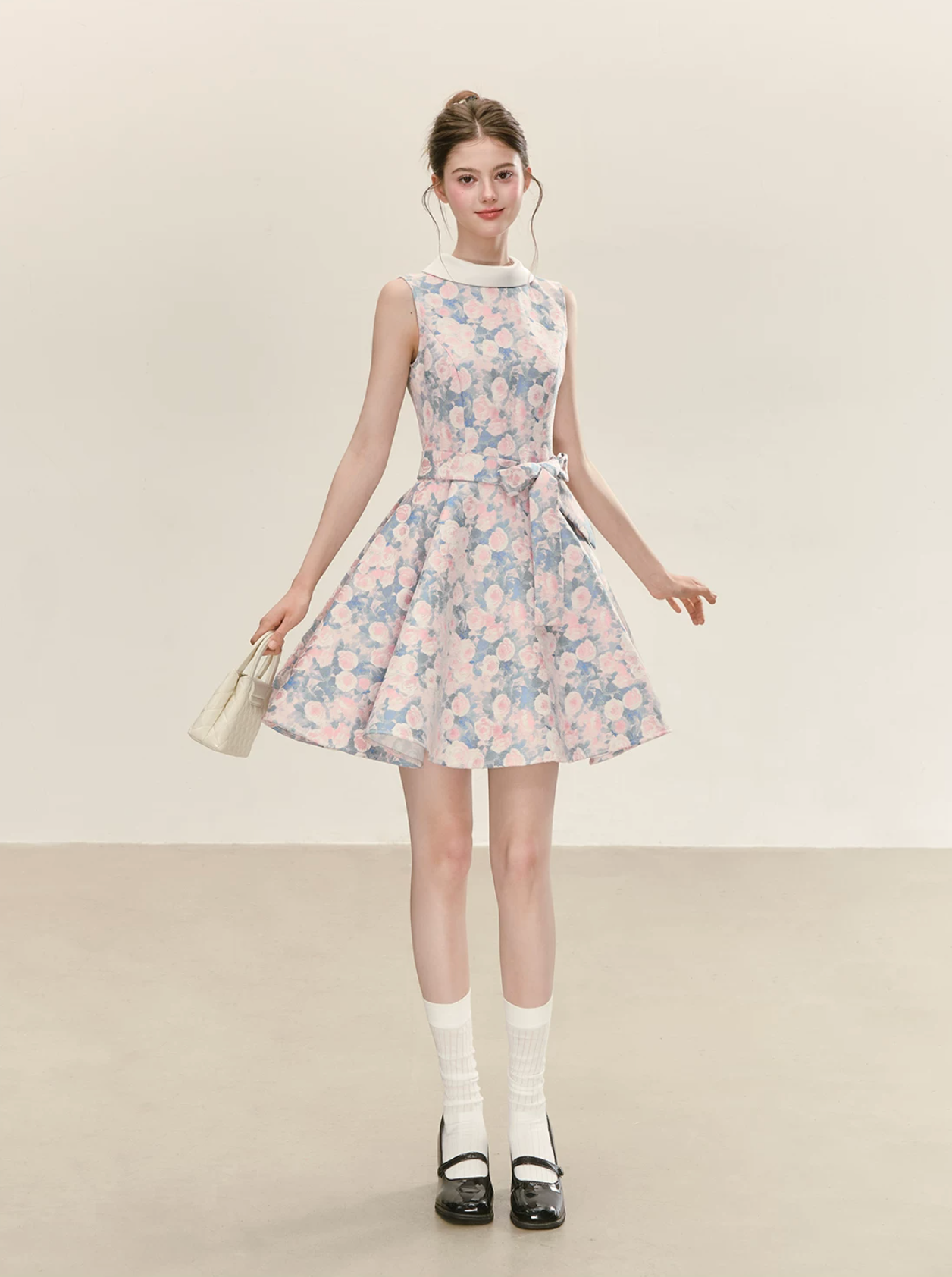 QDQD A-line dress with classic and elegant design, perfect for spring and summer