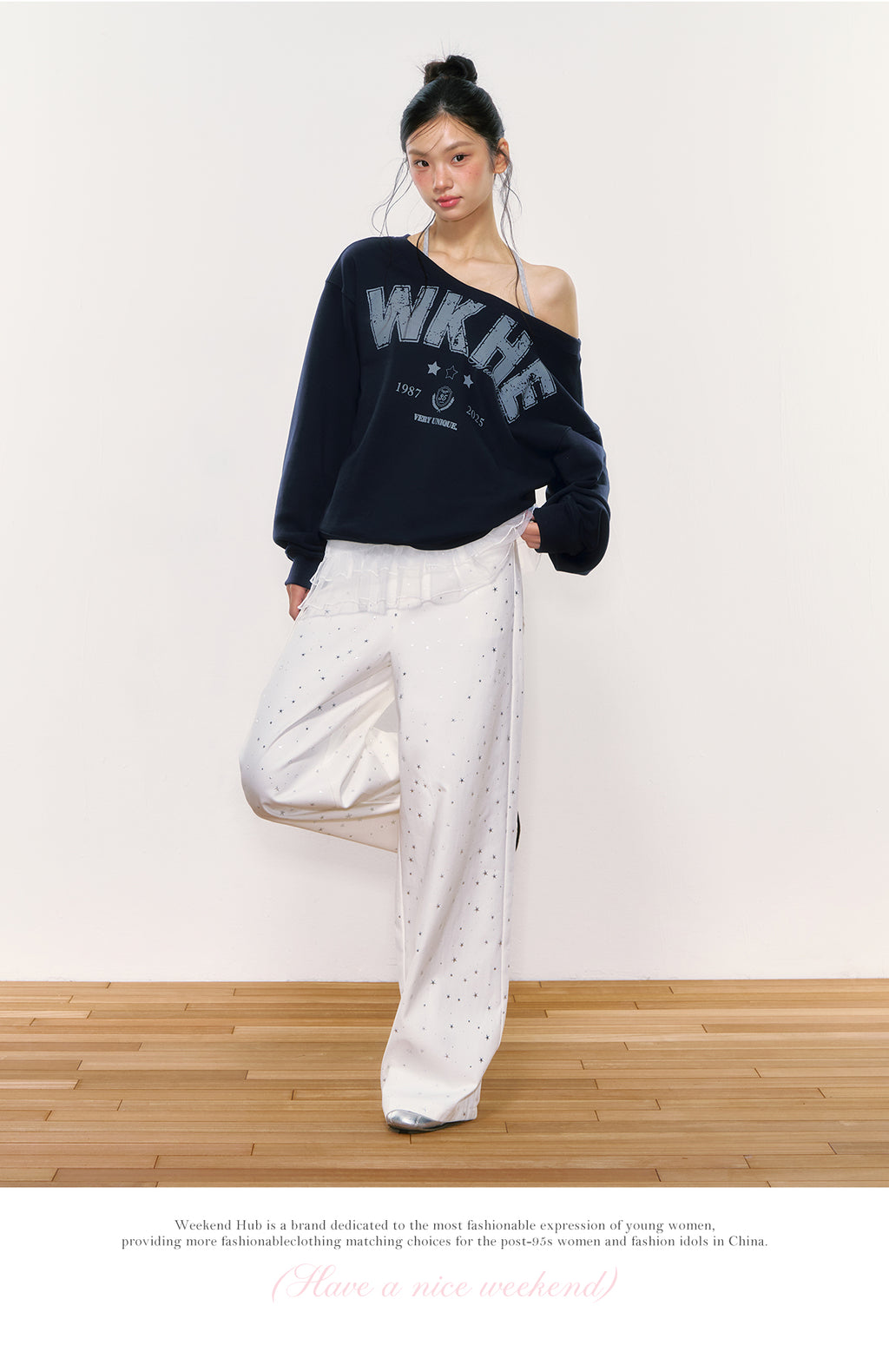 2025 new autumn and winter American style off-shoulder sweatshirt with long sleeves and clear collar Korean style WeekendHub