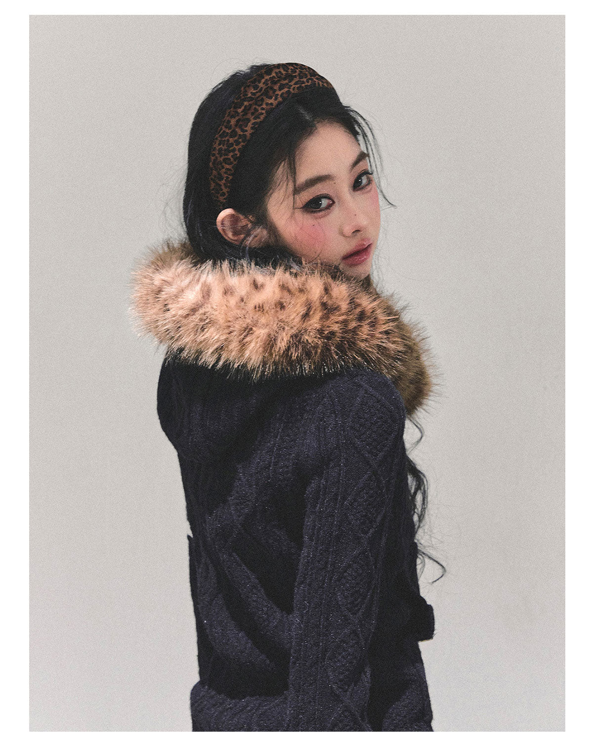 SHAOYEYAN "Only she wentby" - Women's winter American style hooded long sleeve cardigan sweater