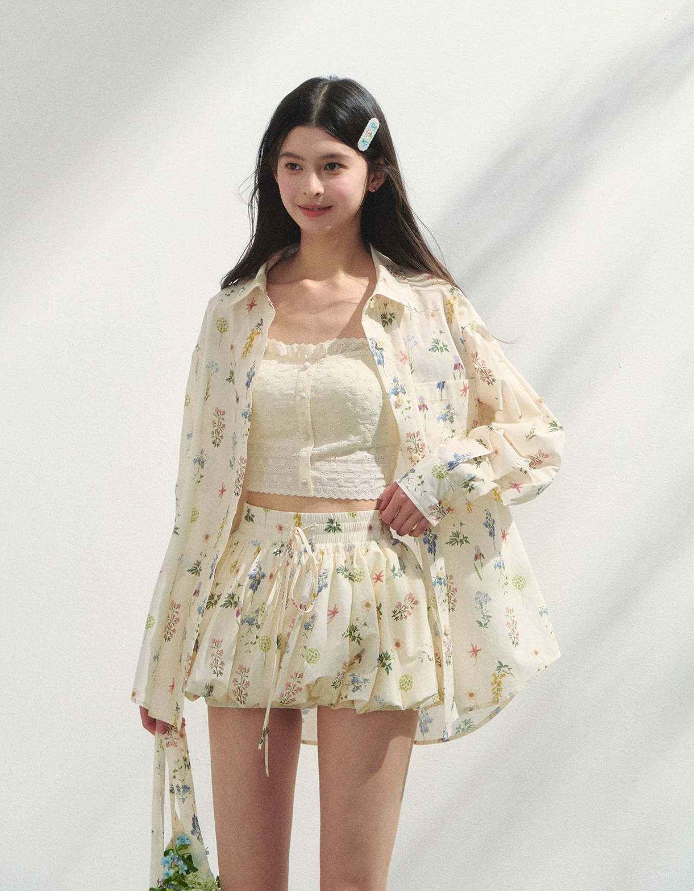 SUNSETPARK Floral shirt combined with feminine wide-leg pants