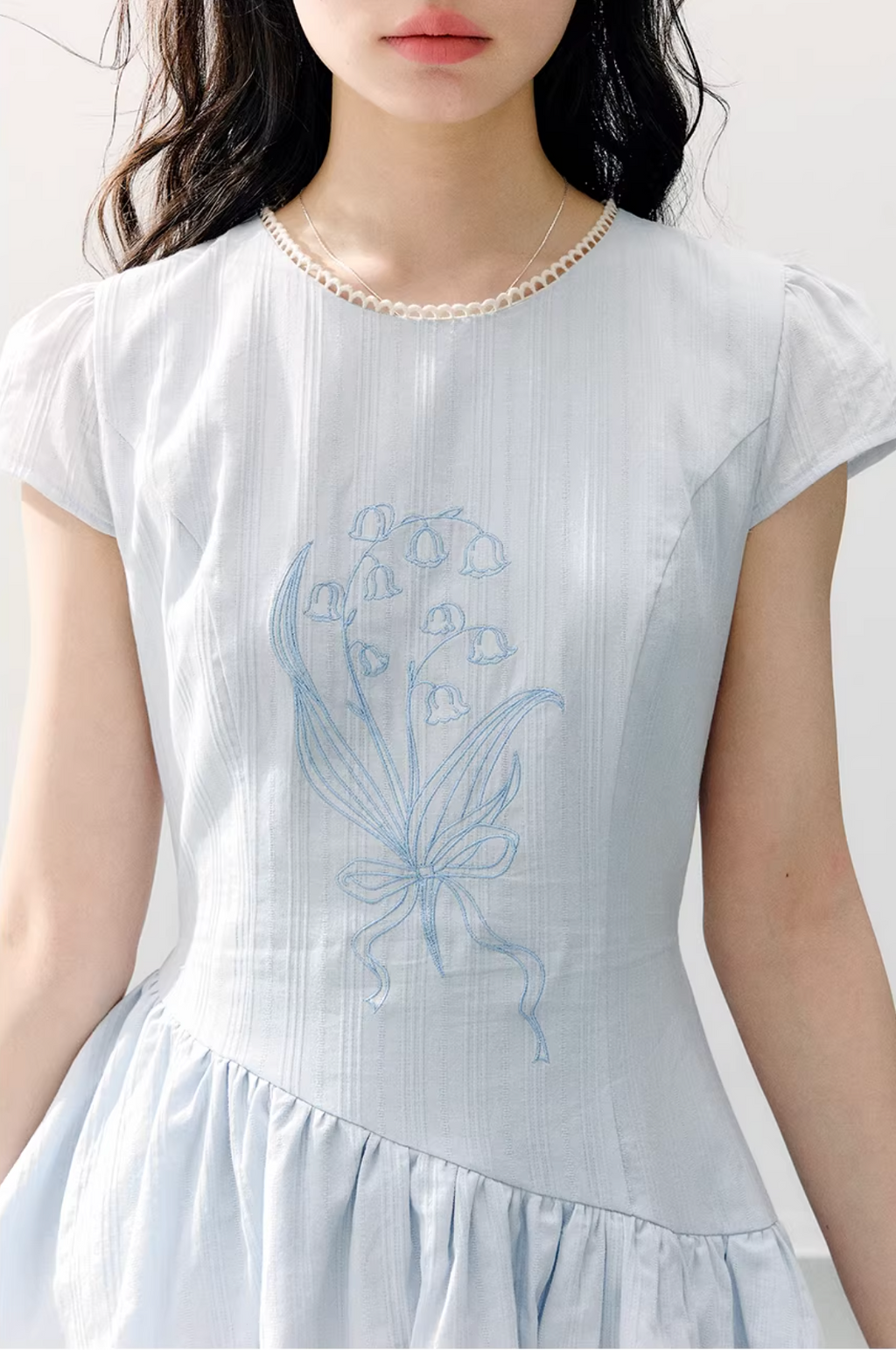 ANNATTO ANNATTO blue lily-of-the-valley short-sleeved dress with embroidered details, ruffle hem and fitted waist