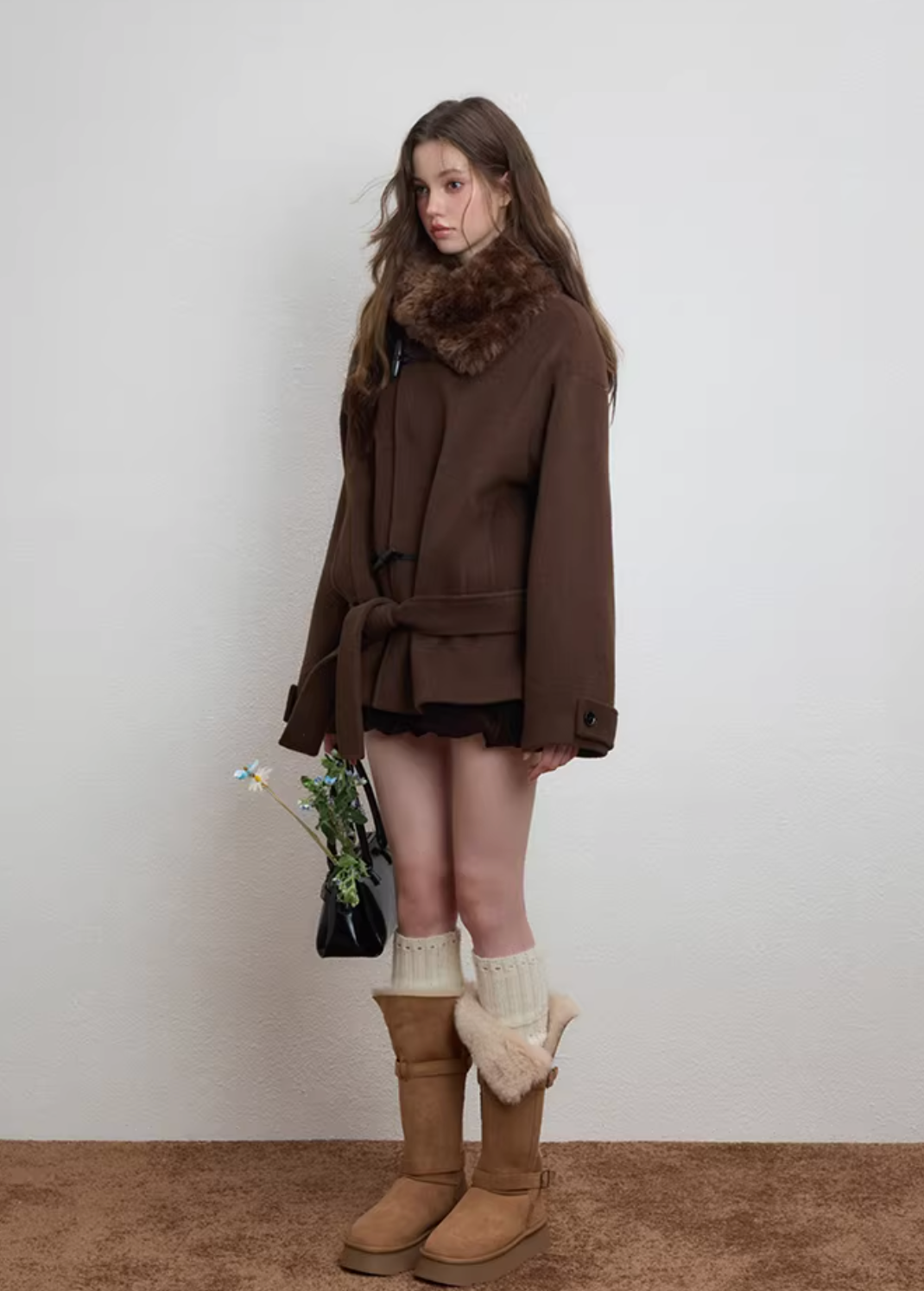 LUAMOSS Loose-fitting jacket, made from Luamoss wool blend, with belt and warm fur-lined collar.