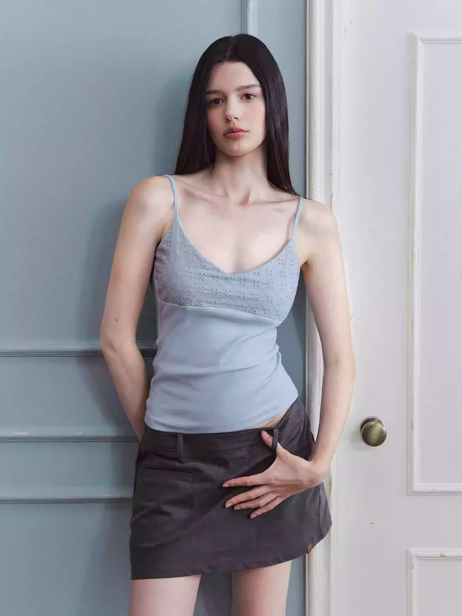 LaluneDuCiel Simple, sleeveless tank top with cut-out design, embroidered details, removable padded bra, versatile for women.