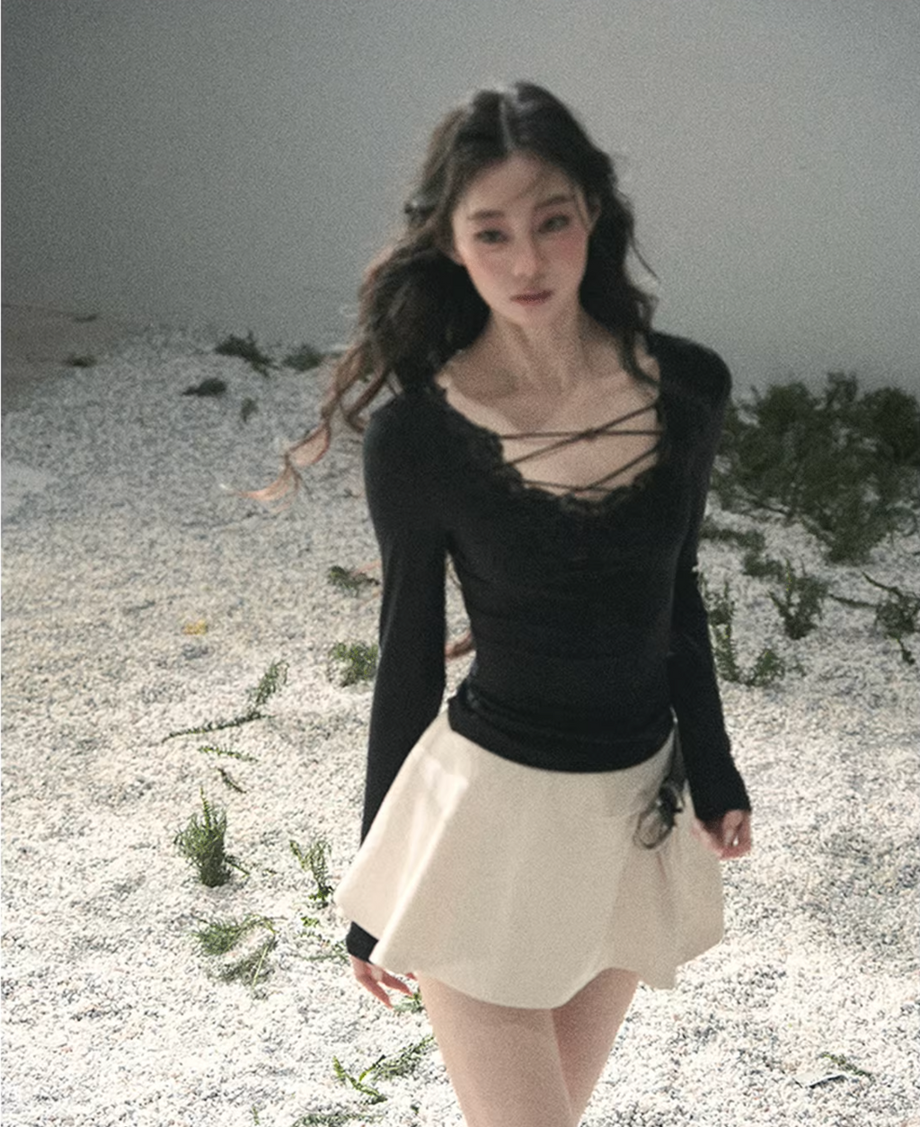 SHAOYEYAN Lace long-sleeved V-neck t-shirt with a loose fit
