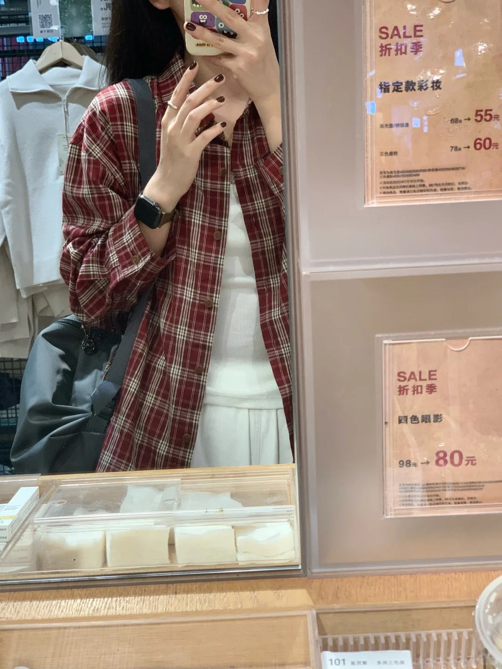 Red and white plaid loose-fit shirt
