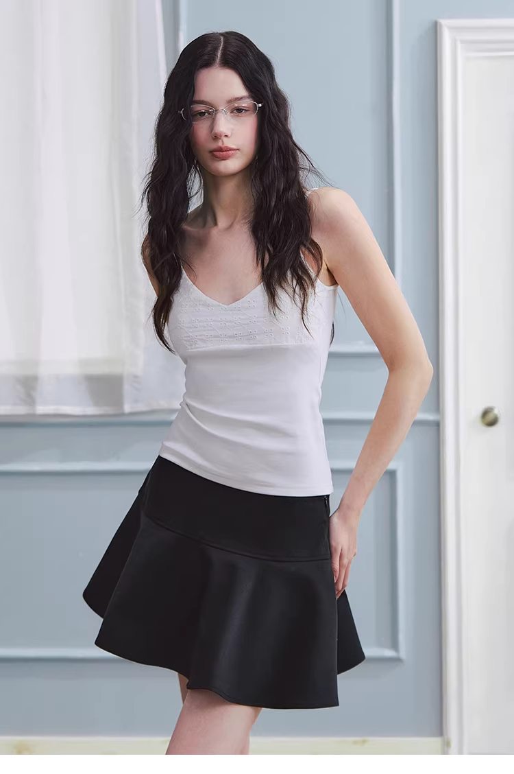LaluneDuCiel Simple, hollow, embroidered tank top with removable chest pad, versatile for women.