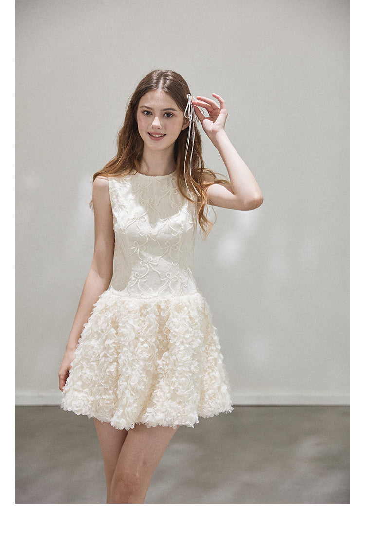 "Cloud Cotton" Callmelater Ballet-style tutu dress with embroidered details and a sophisticated vest-like silhouette.