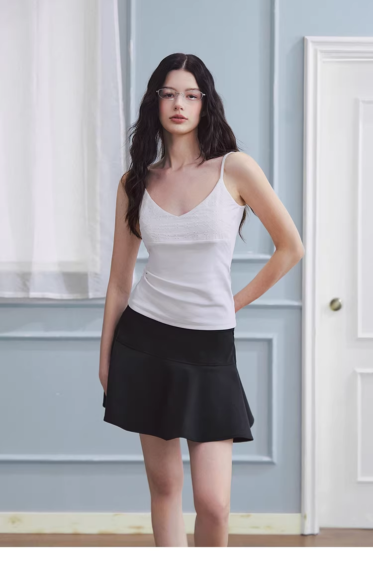 LaluneDuCiel Simple, hollow, embroidered tank top with removable chest pad, versatile for women.