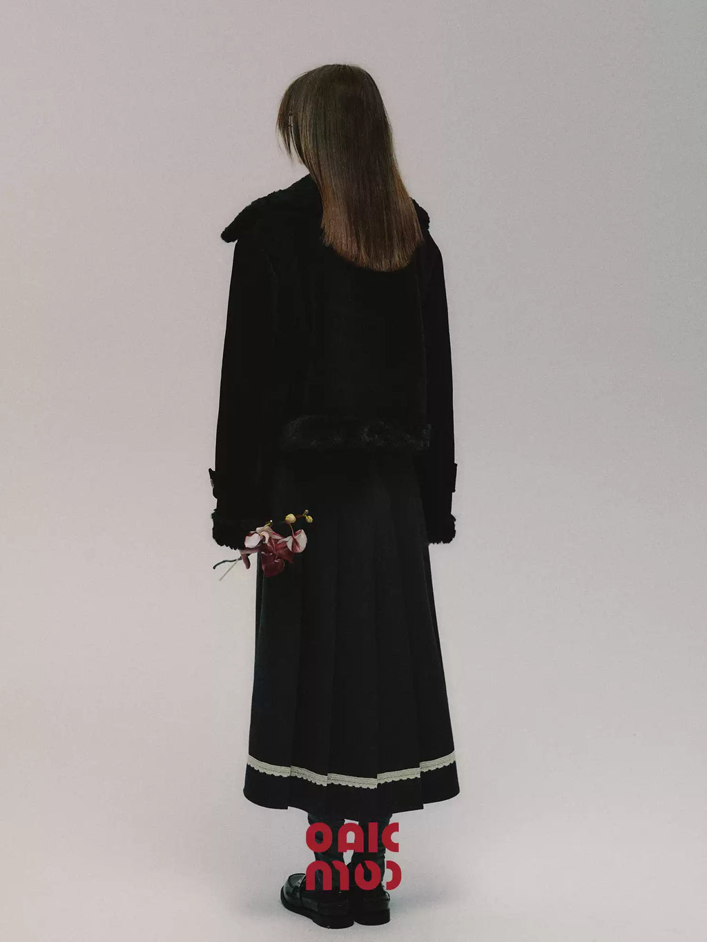 OAKMOO Eco-Friendly Striped Corduroy Coat "Tea and Orange Blossom" - Autumn/Winter Short Coat with Fashion Design (Sale)