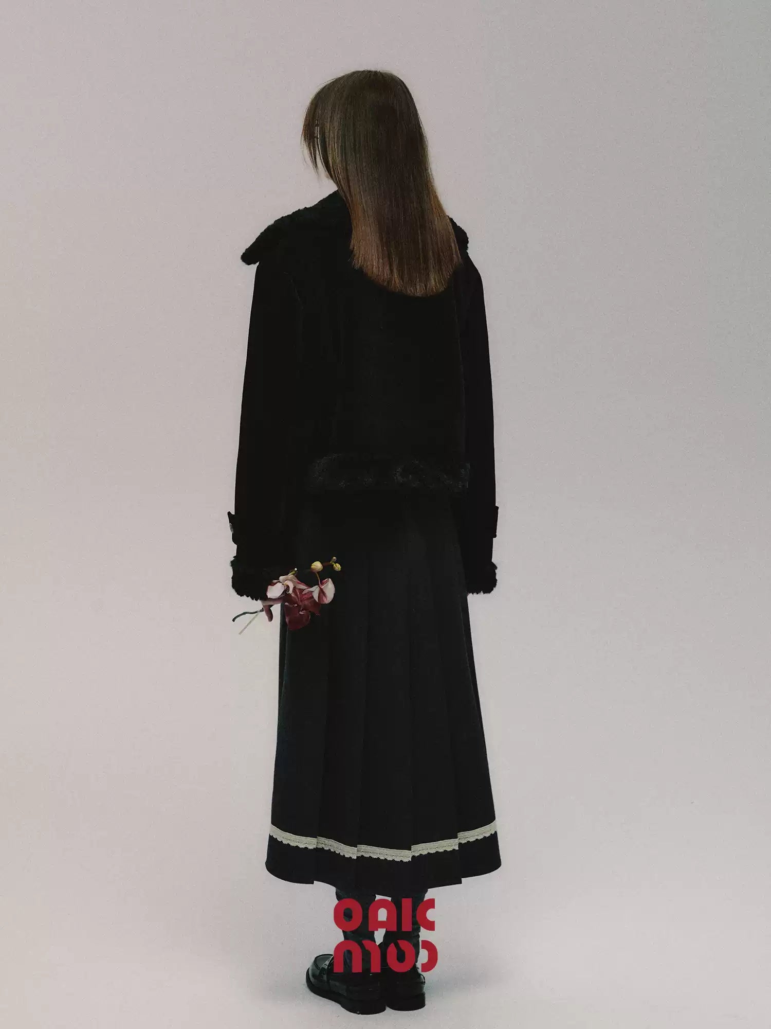 OAKMOO Eco-Friendly Striped Corduroy Coat "Tea and Orange Blossom" - Autumn/Winter Short Coat with Fashion Design (Sale)