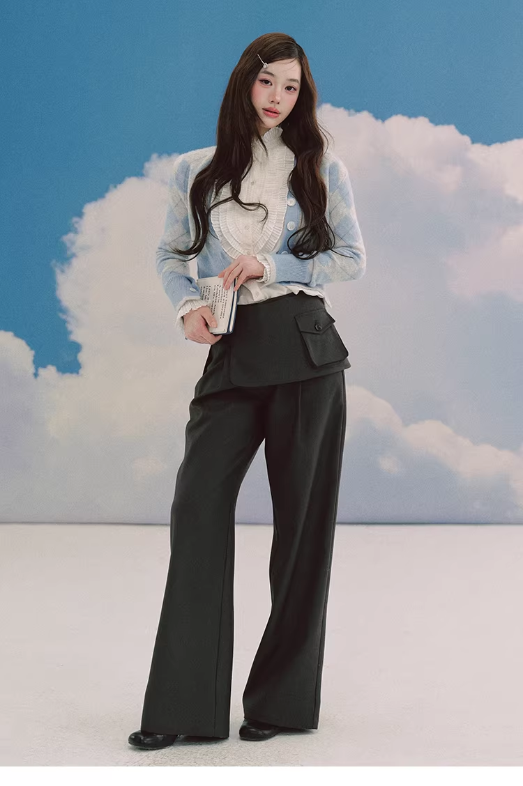 LaluneDuCiel Women's loose V-neck diamond-patterned wool cardigan, casual style from Academy of Advanced Intelligence.