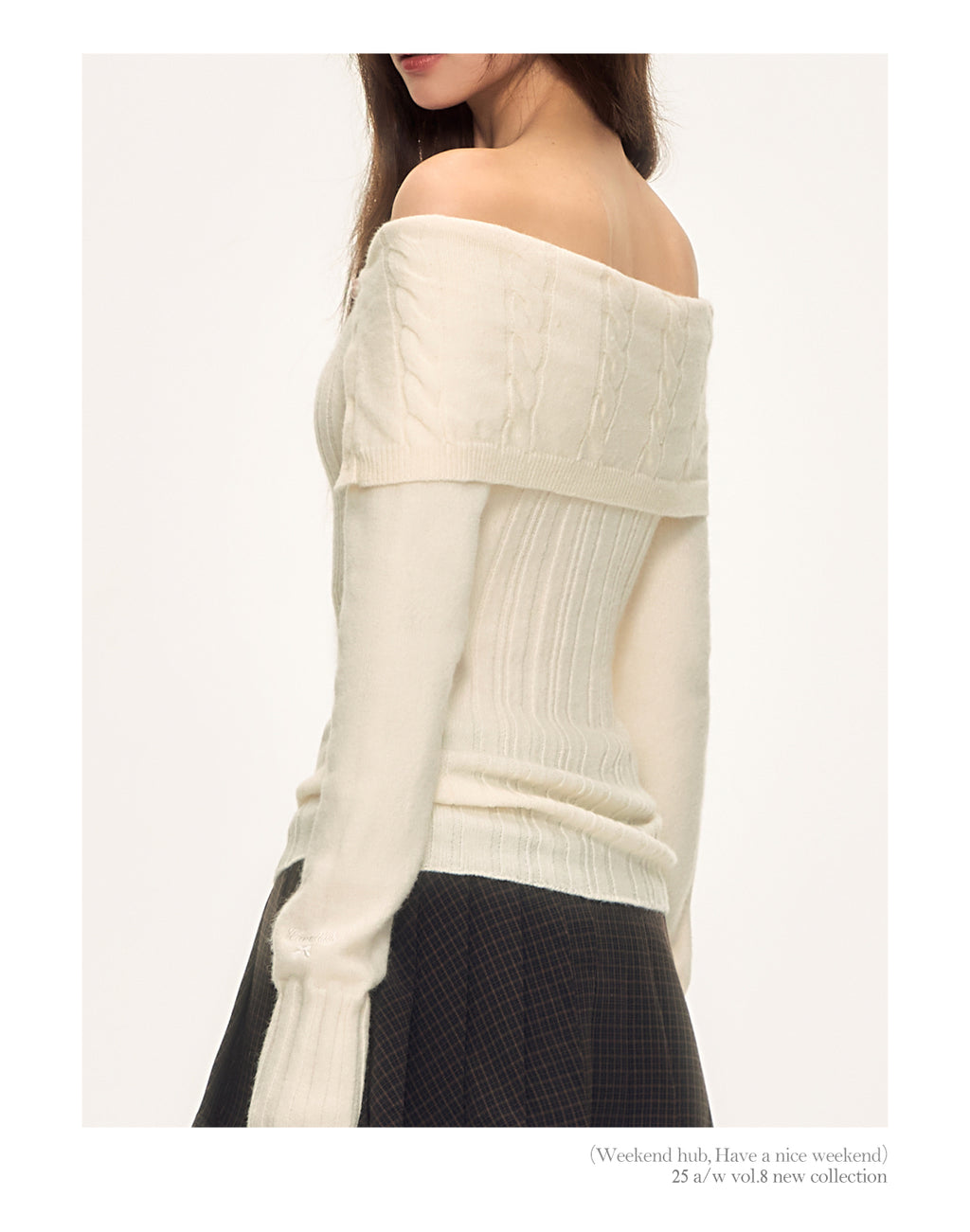 WeekendHub Women's Autumn Winter Premium Off-the-shoulder Long Sleeve Knitted Sweater Apricot Slim Fit Inner Sweater