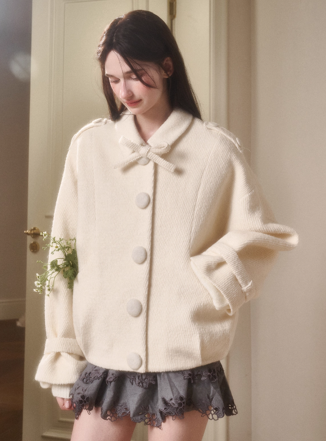 GOV Galaxy Forever "Fluffy Snow" Thick, Comfortable, Elegant and Warm Women's Twill Cut Wool Coat