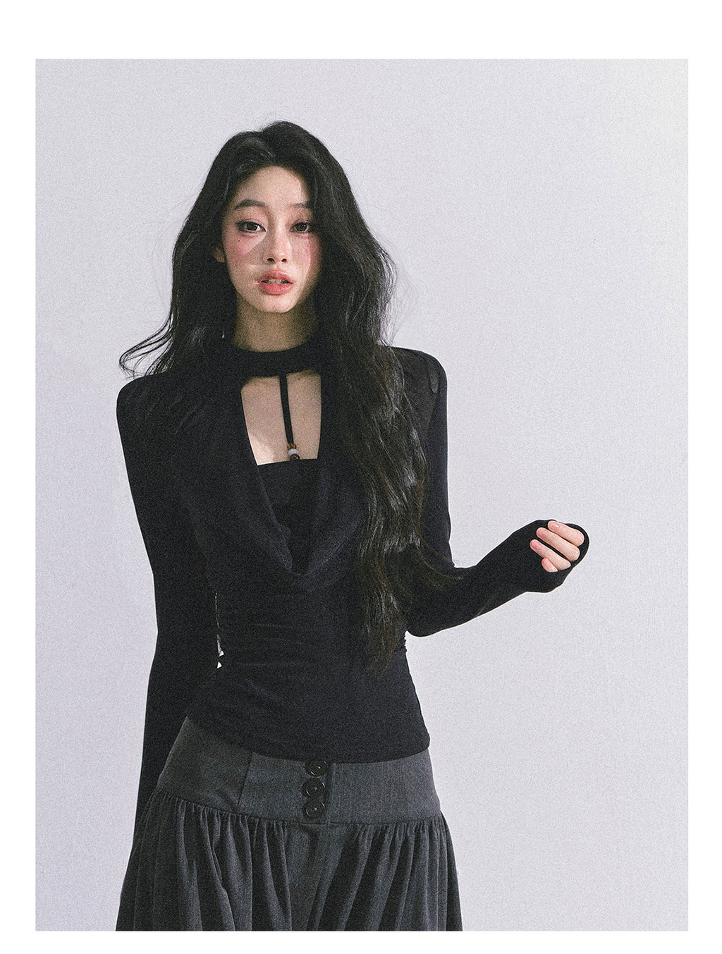 SHAOYEYAN Women's Sexy Fake "Baddie Hot Girl" Two-piece Long Sleeve T-shirt, Autumn Black Top