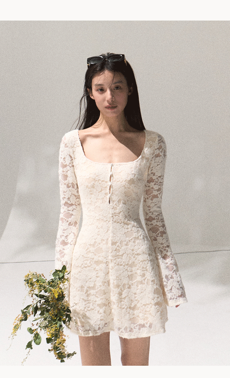 Oakmoo Warm Velvet Stretch Lace Dress