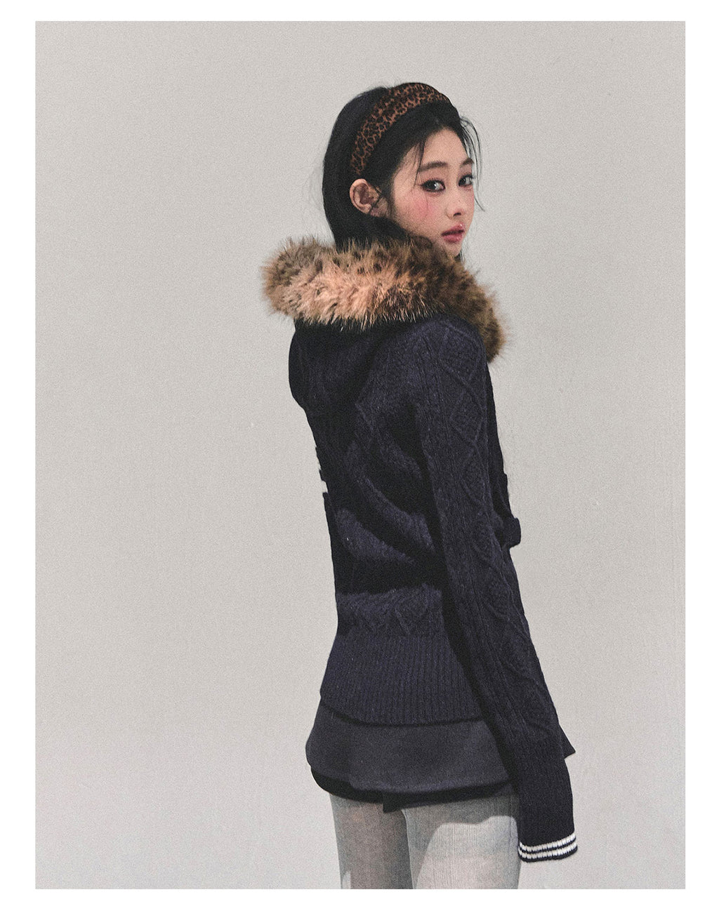 SHAOYEYAN "Only she wentby" - Women's winter American style hooded long sleeve cardigan sweater