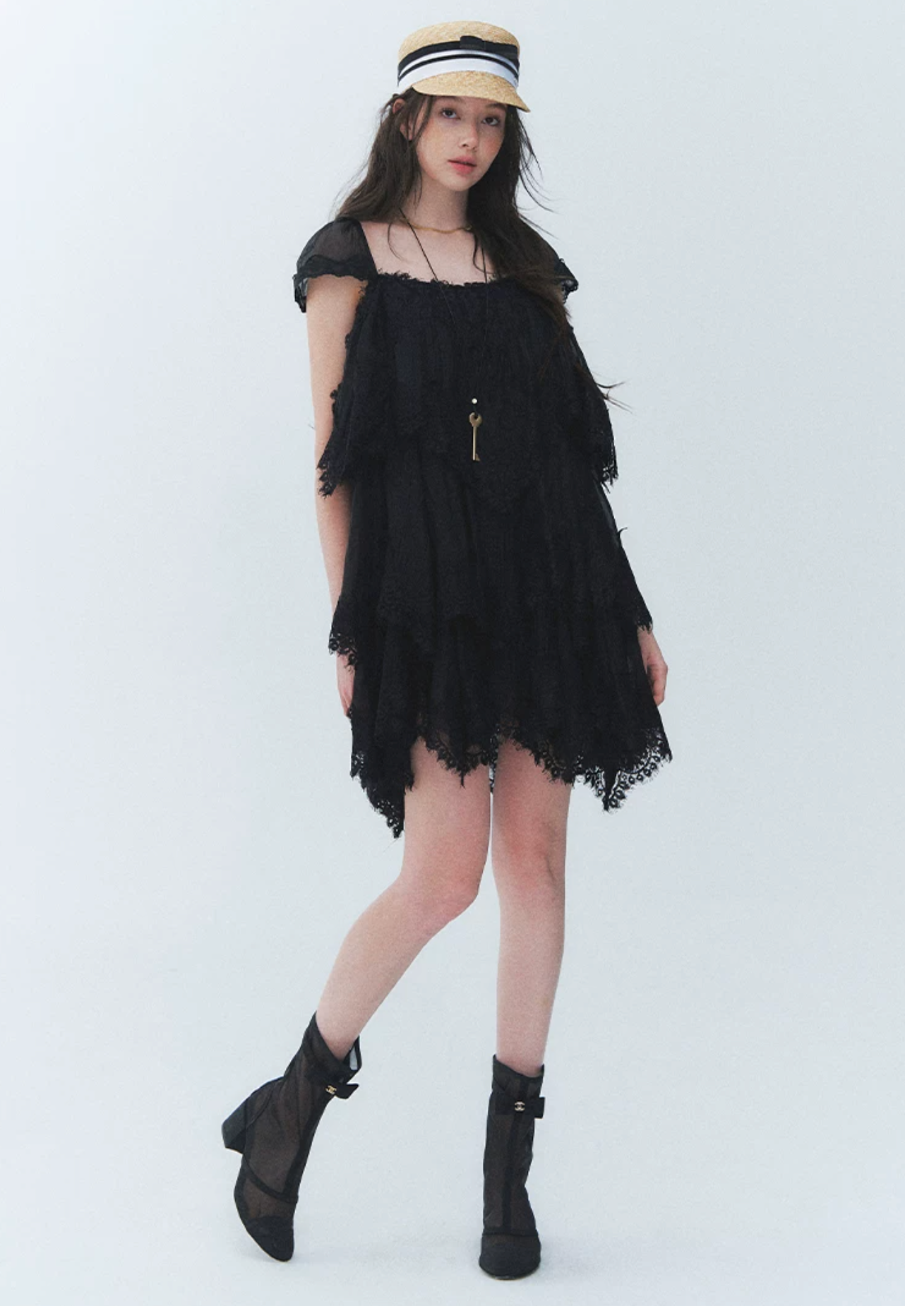 LaluneDuCiel Square neck flared lace dress, thick material, retro style, suitable for beach vacations.