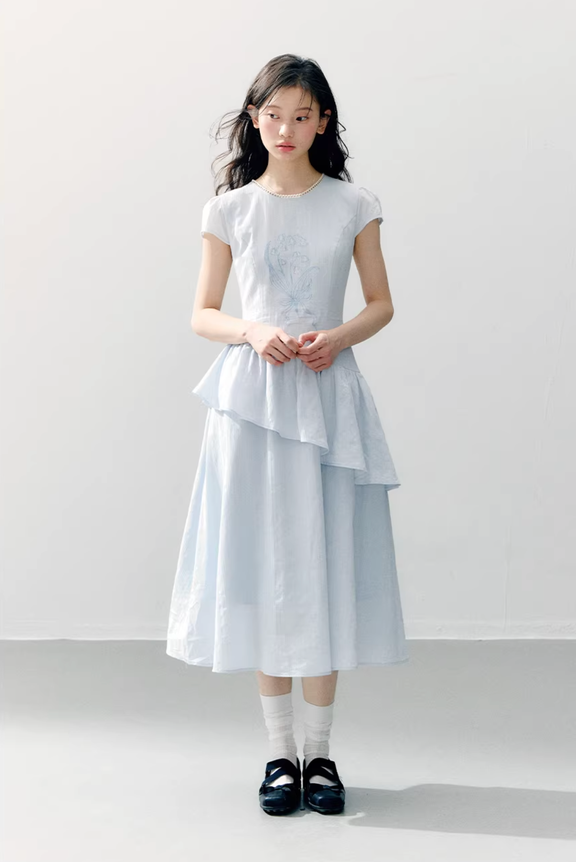 ANNATTO ANNATTO blue lily-of-the-valley short-sleeved dress with embroidered details, ruffle hem and fitted waist