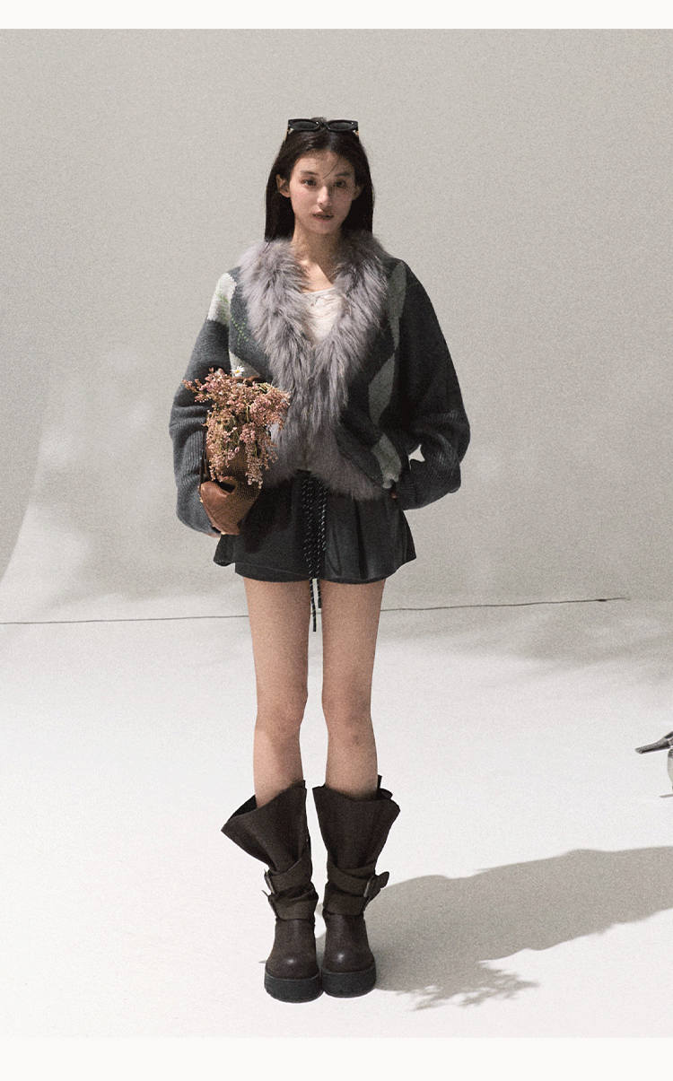 OAKMOO "Tangible Gift" - Women's Loose Cardigan with Raccoon Collar, Thick and Warm Coat.