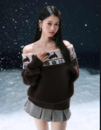 WEEKENDHUB WeekendHub Fair Isle Women's Off-the-Shoulder Sweater, Winter Style 2025, Slim Fit and Flattering, Christmas Sweater