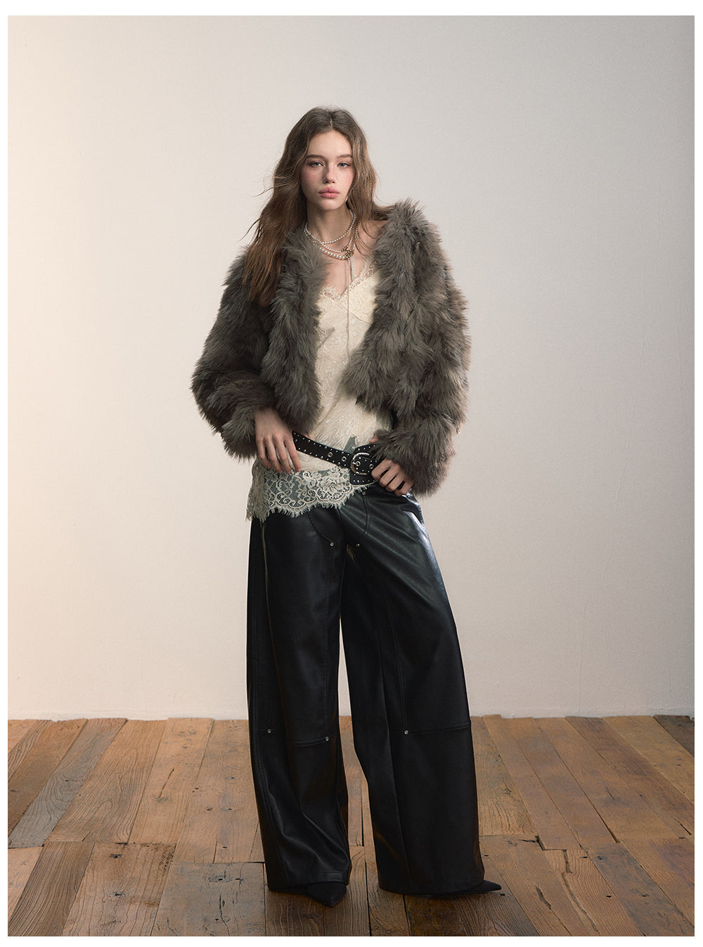 VIAPITTI 環境に優しいショートPUレザージャケット ファー素材 秋冬 ストリートスタイル レディース