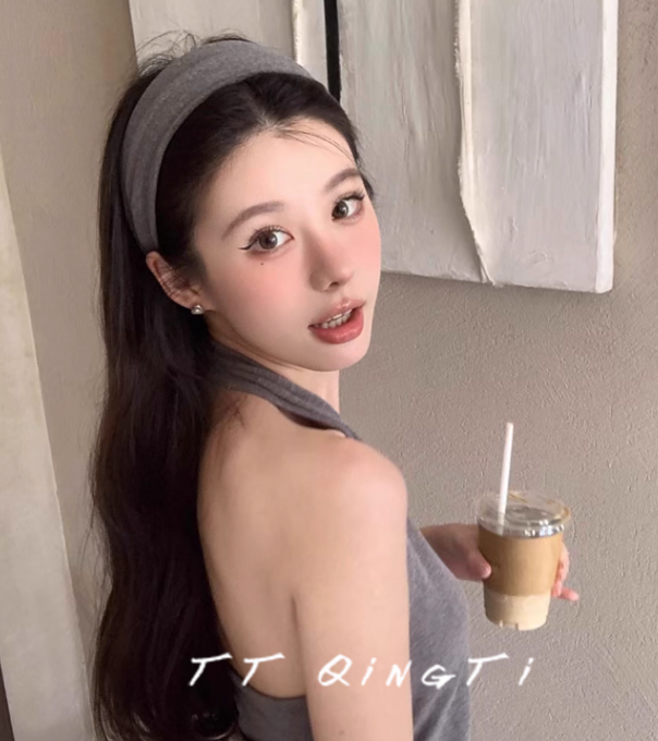 TIMES High-end gray wide-brimmed headband for women, 2025 new style, high headband, versatile and stylish hair clip when going out.