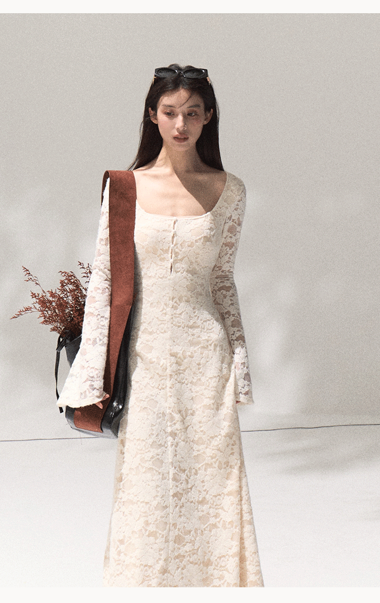 Oakmoo Warm Velvet Stretch Lace Dress