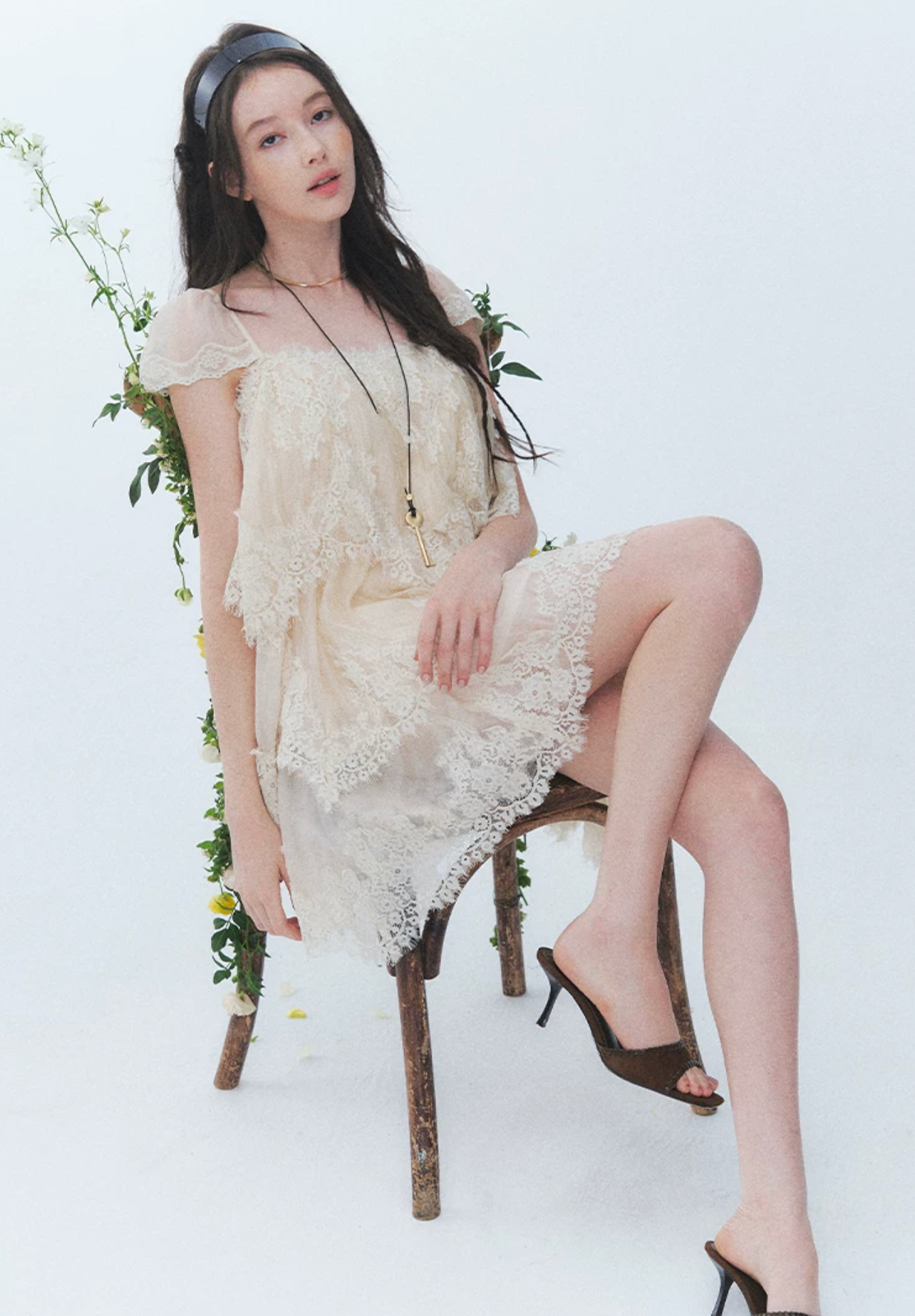 LaluneDuCiel Square neck flared lace dress, thick material, retro style, suitable for beach vacations.