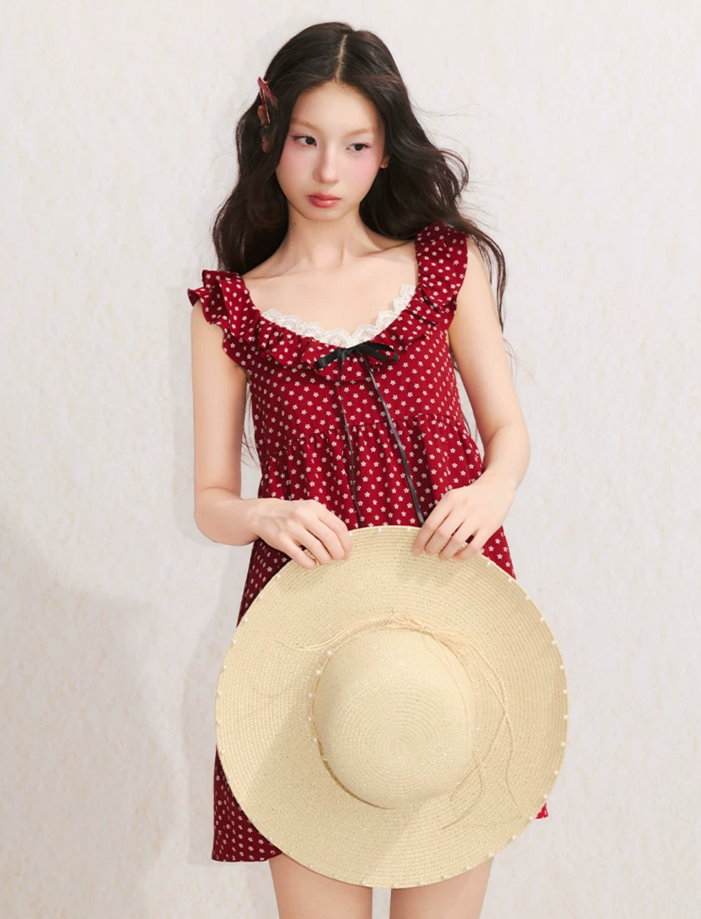 UMOUMO Sweet summer dress in floral print with ruffled lace V-neck for a flattering look.