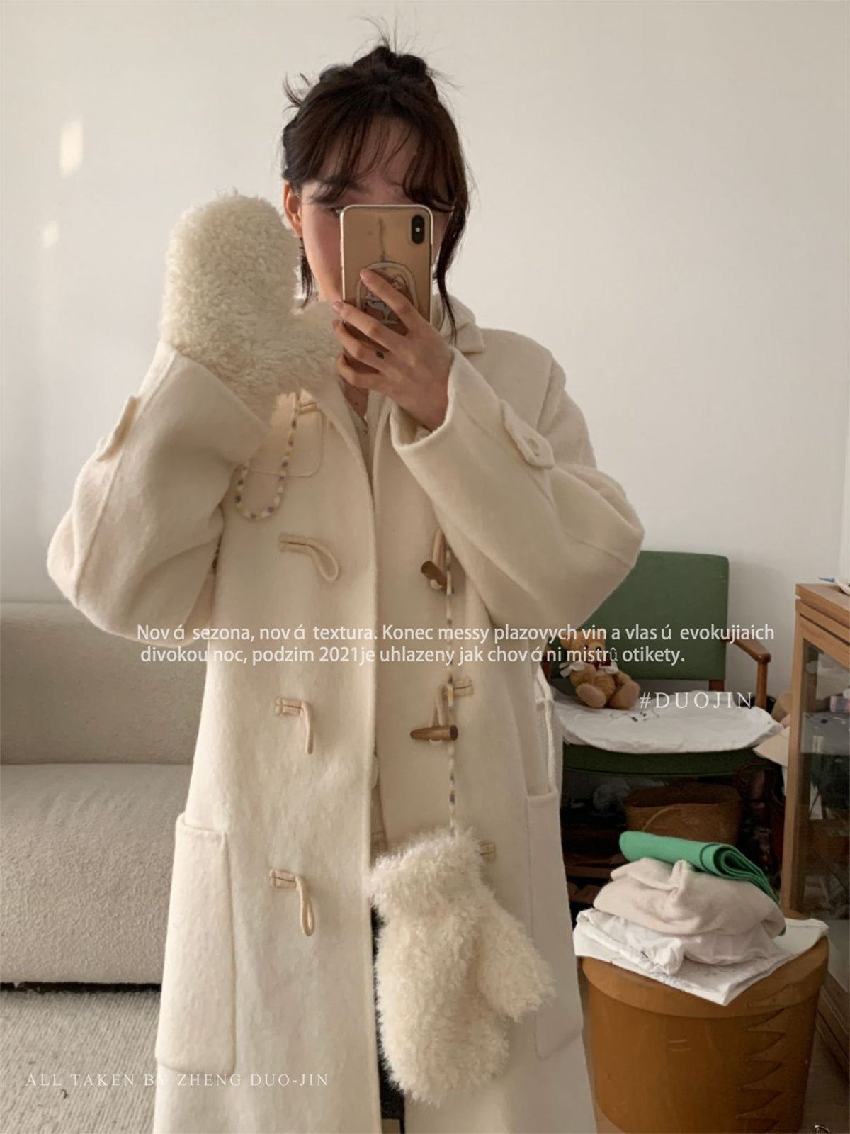 2024 new Korean style full coverage velvet gloves for women, Thick winter gloves with laces, suitable for cycling, skiing, windproof and warm.