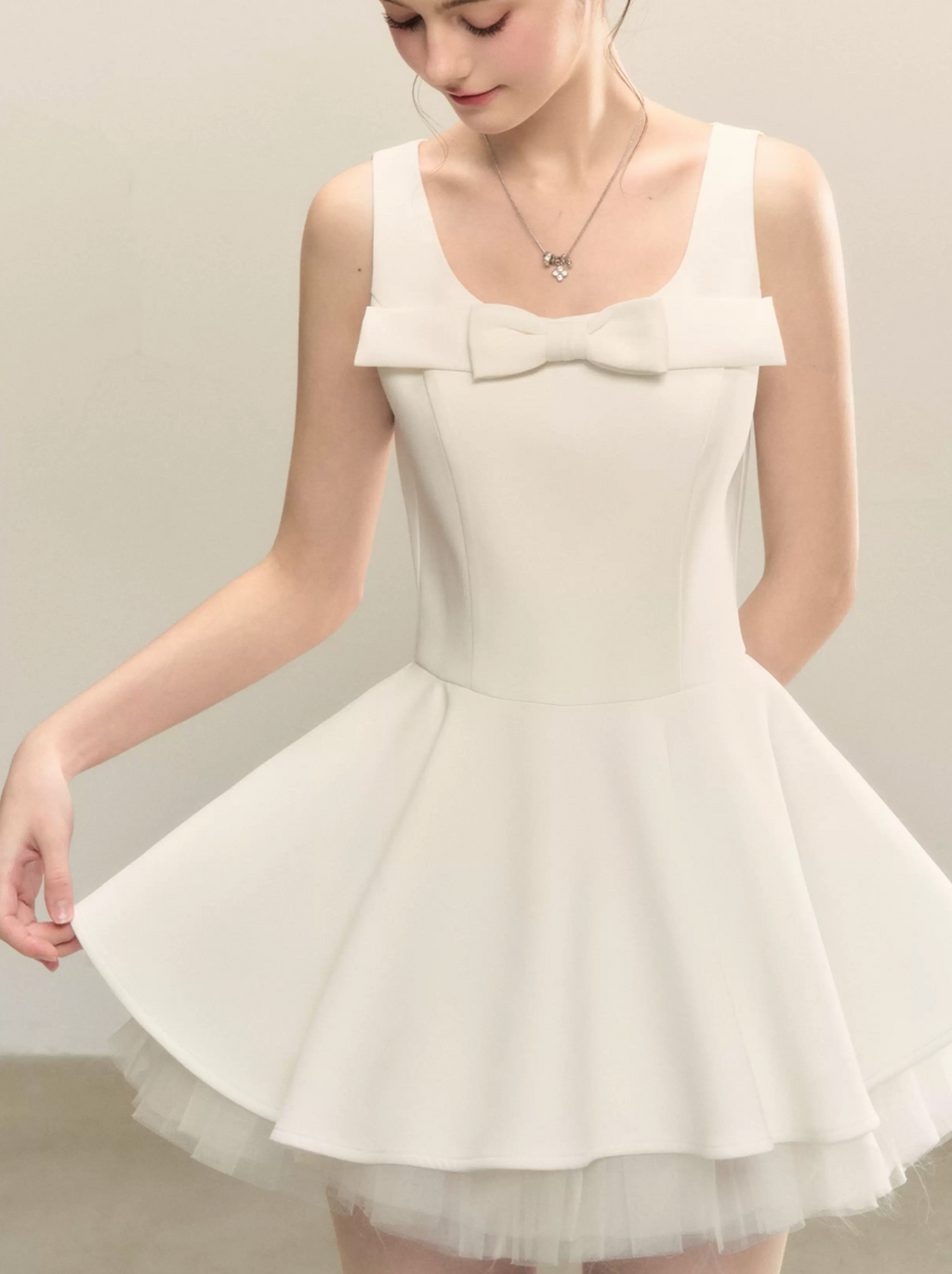 QDQD Rich princess-style strapless dress, high-end design to flatter the waist, new spring/summer arrival, multi-piece mesh skirt.
