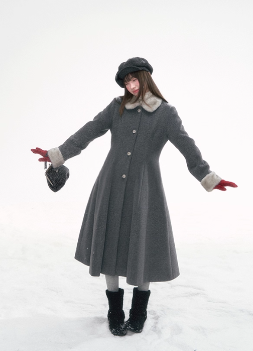 CANSTORE 'Moscow Haze' Grey woolen coat with rose buttons and a tight waist