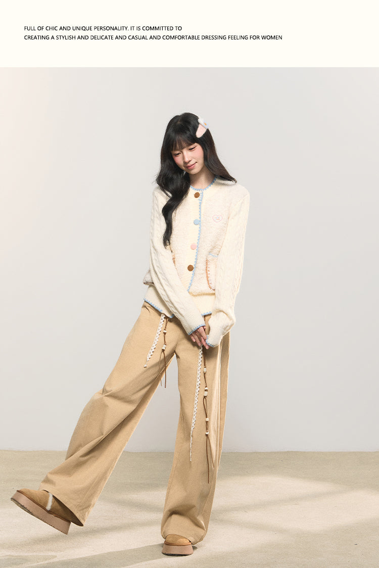 UMOUMO Retro style heart embroidered wide leg pants, cute and cool wide leg casual pants with one strap pocket.