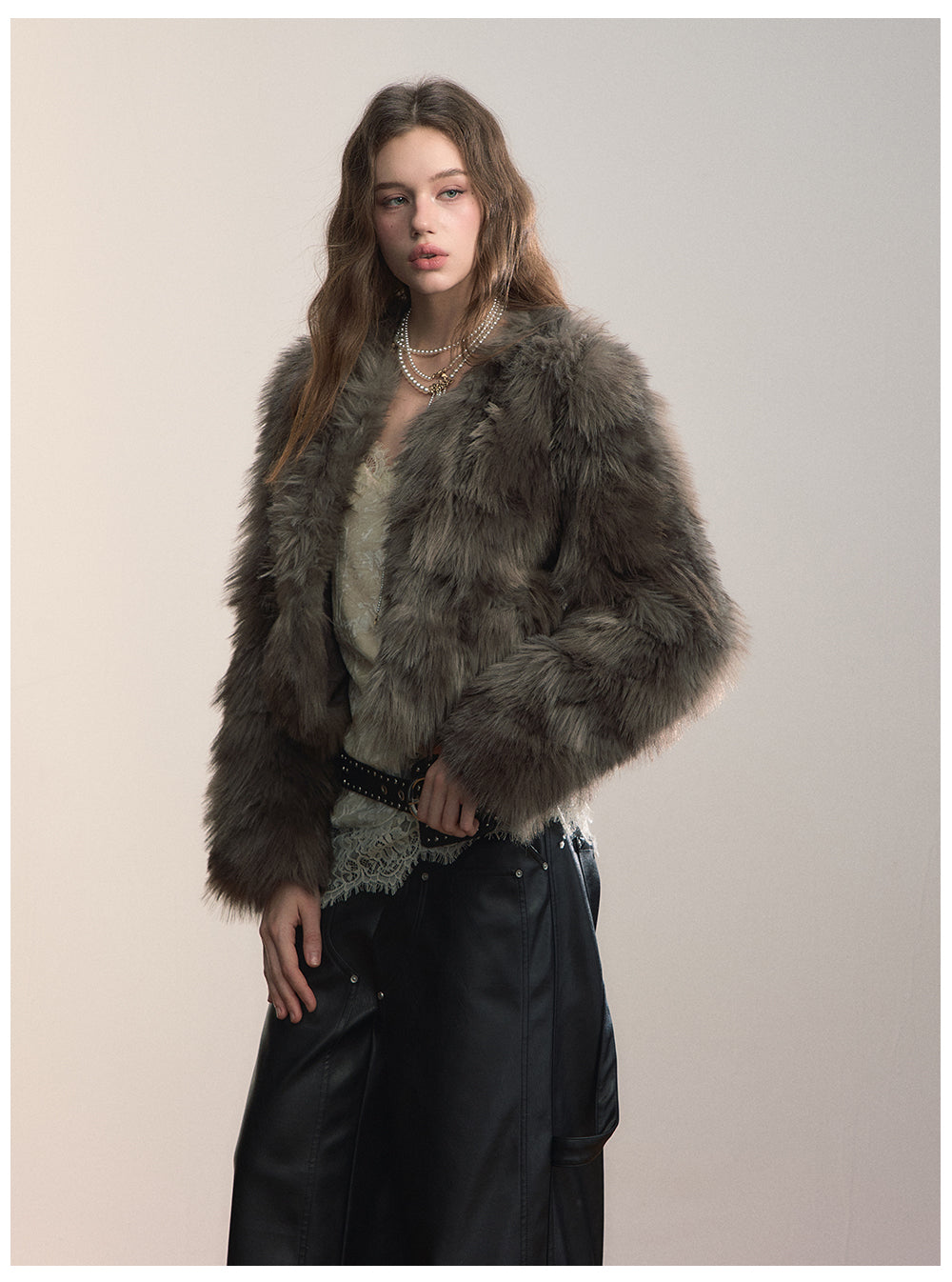 VIAPITTI 環境に優しいショートPUレザージャケット ファー素材 秋冬 ストリートスタイル レディース