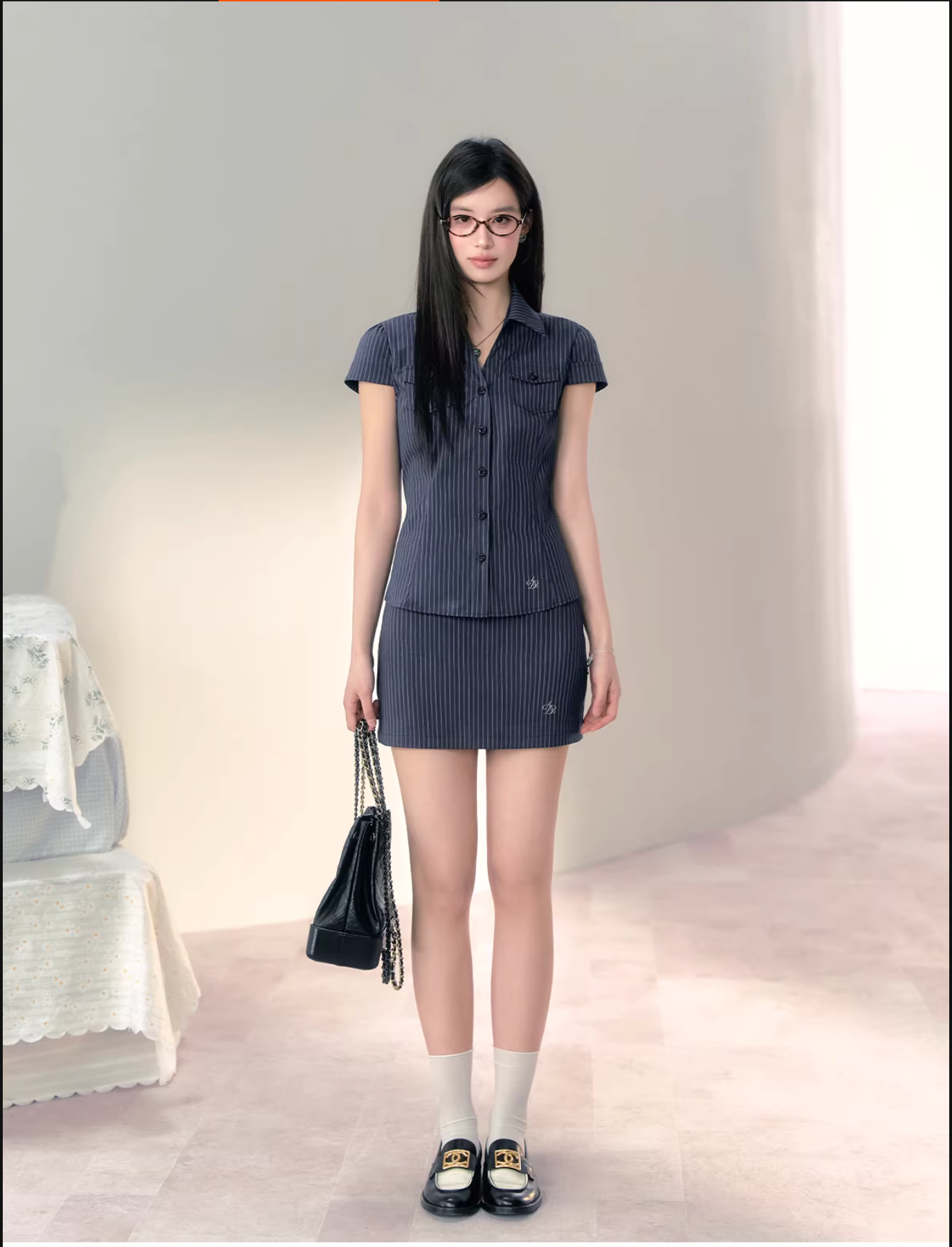 ANDYET AD1 Cool and sophisticated style, X-shaped shirt and pencil skirt set