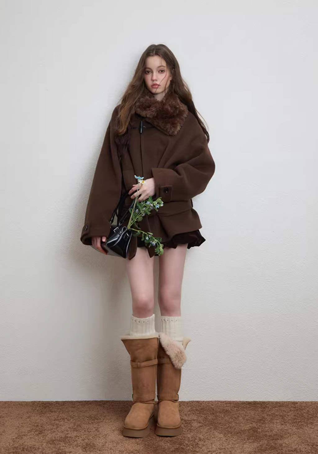 LUAMOSS Loose-fitting jacket, made from Luamoss wool blend, with belt and warm fur-lined collar.