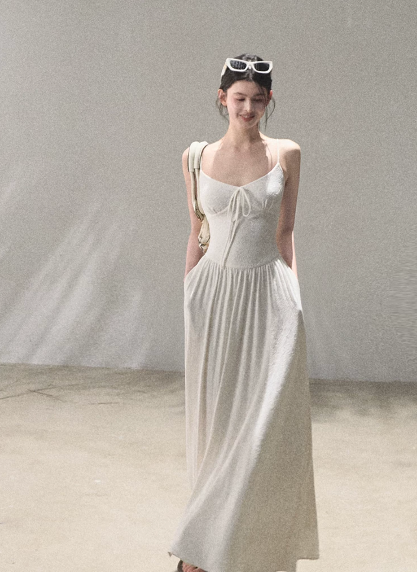 OAKMOO "The Passing Flower Shop" - Backless maxi dress, Bohemian Resort style, vinyl jacquard material, fitted waist.